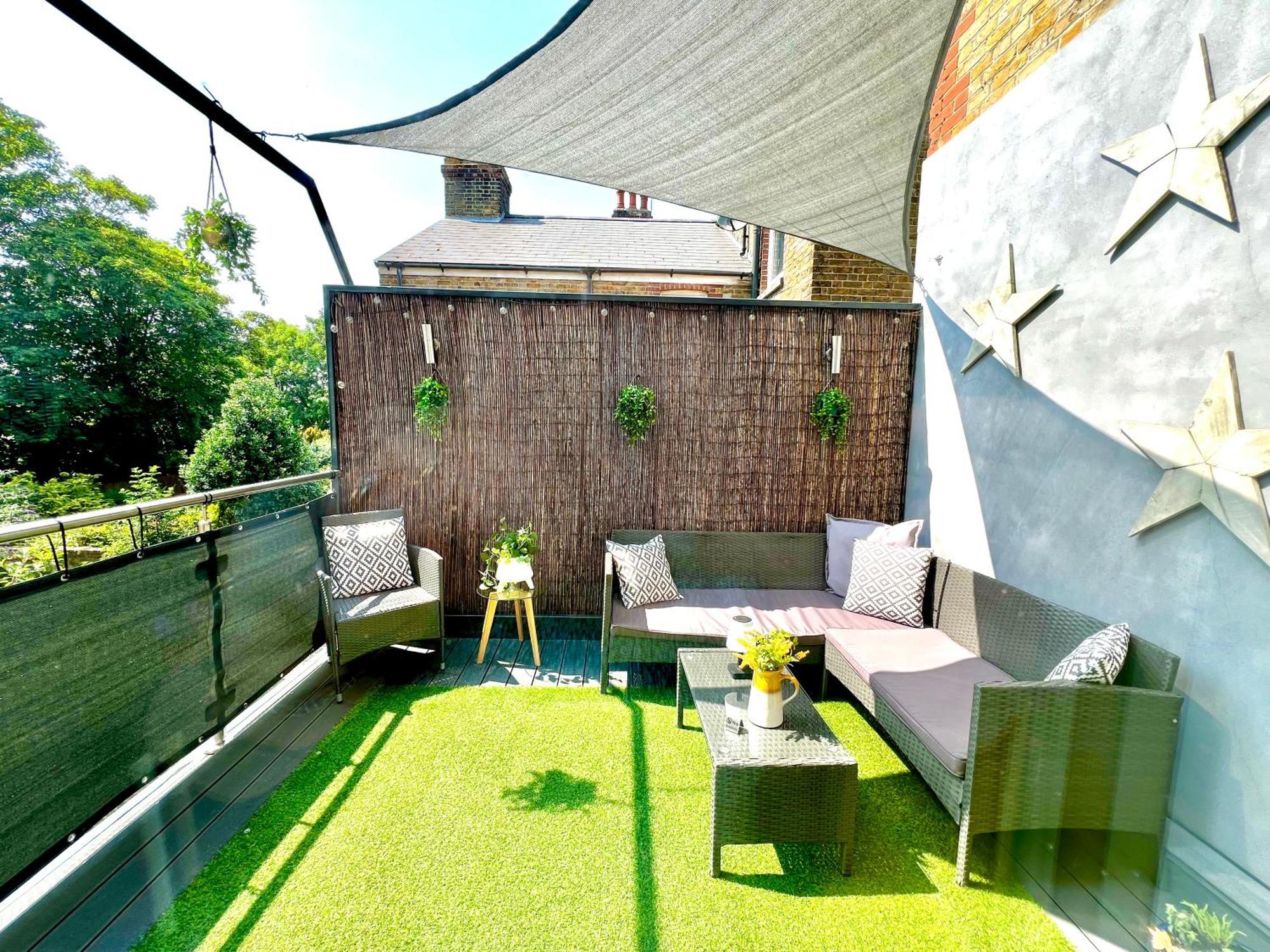 The Duplex Margate With Deck & Living Space Air Conditioning 外观 照片