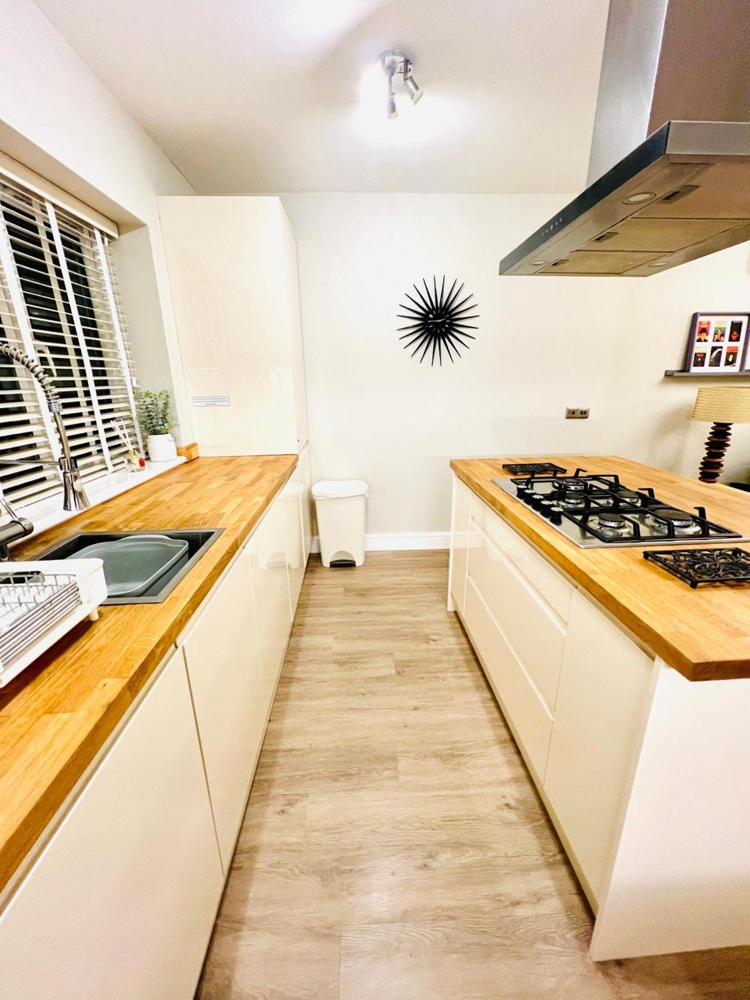 The Duplex Margate With Deck & Living Space Air Conditioning 外观 照片