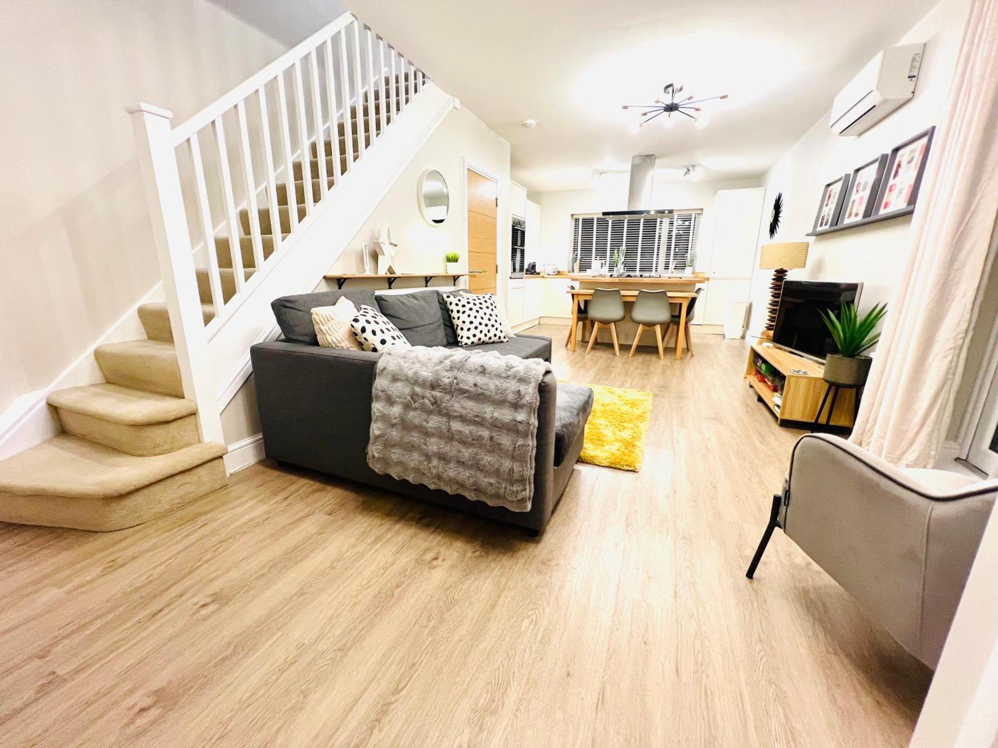 The Duplex Margate With Deck & Living Space Air Conditioning 外观 照片