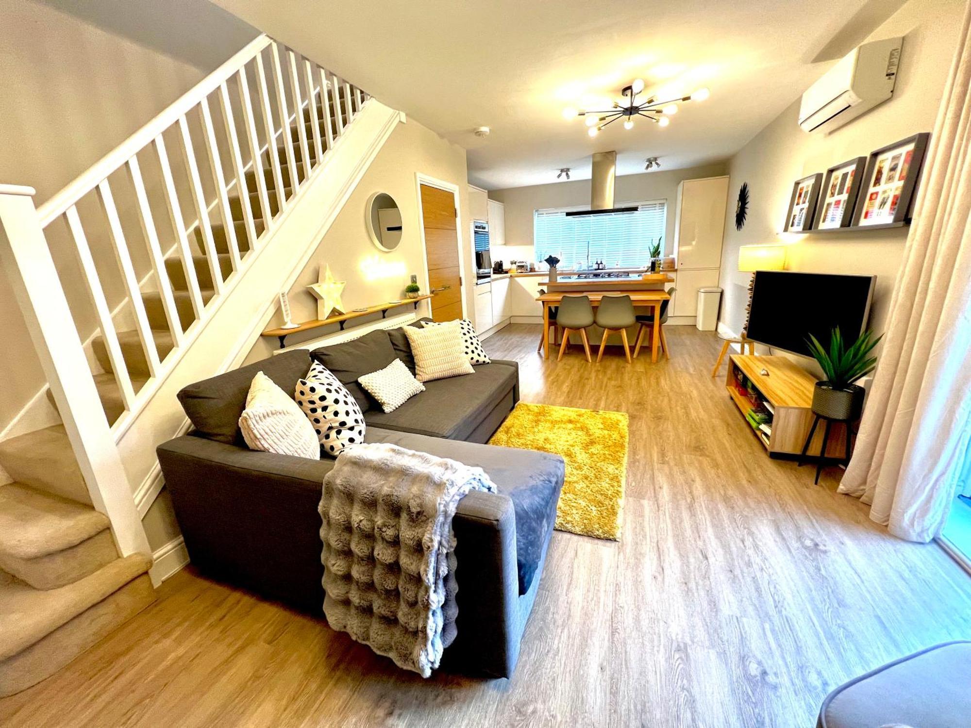 The Duplex Margate With Deck & Living Space Air Conditioning 外观 照片