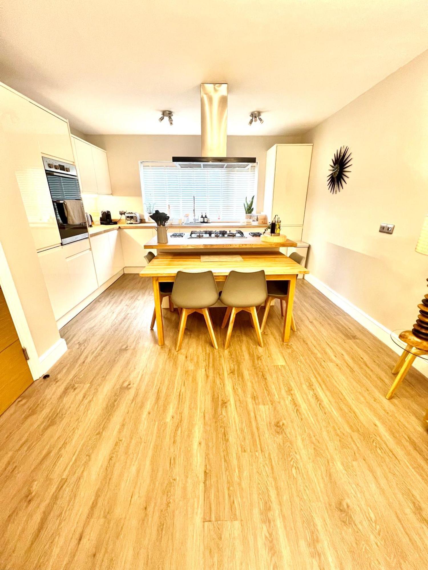 The Duplex Margate With Deck & Living Space Air Conditioning 外观 照片