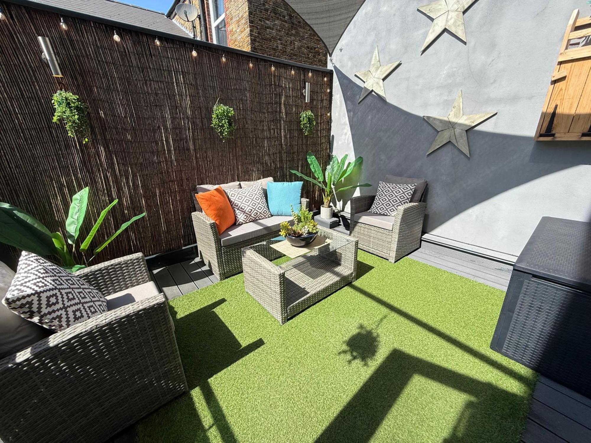 The Duplex Margate With Deck & Living Space Air Conditioning 外观 照片